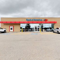 Bank of America Financial Center - Storefront