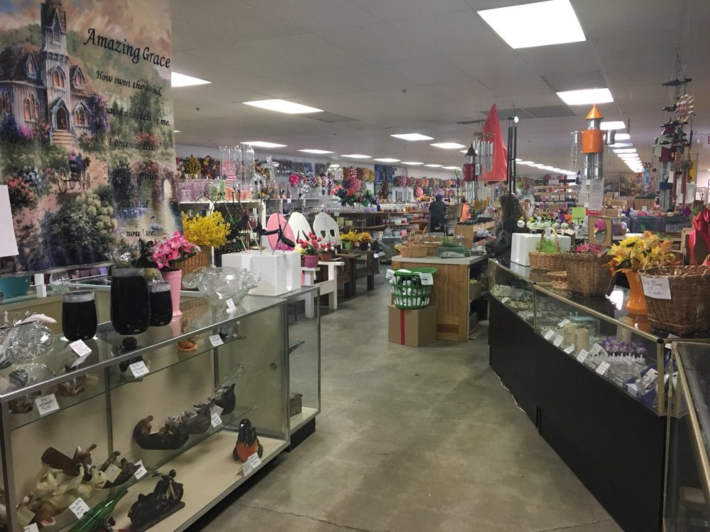 GLASS AND MORE FACTORY OUTLET Updated August 2024 1300 S Batavia