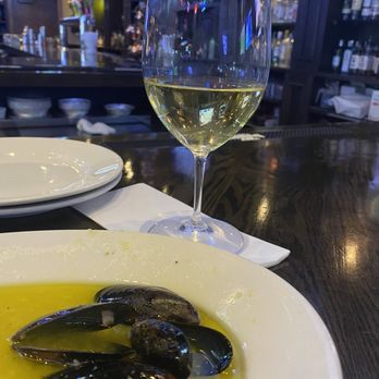 Galati's Hideaway - Mussels and Wine! - Italian Near Me - Cary, Illinois