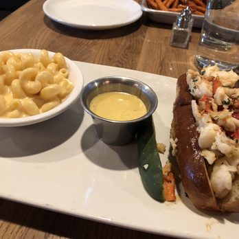 Nobel House - Breakfast & Brunch Near Me - Geneva, Illinois