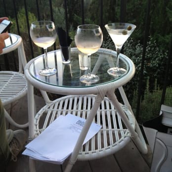 Hôtel Ermitage - Our drinks overlooking the view - Hotels Near Me - Saint-Tropez, 83 Hôtel Ermitage - Our drinks overlooking the view - Hotels Near Me - Saint-Tropez, 83