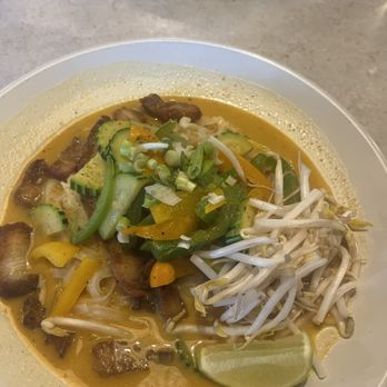 Basil Babe - Curry noodles - Thai Near Me - Ypsilanti, Michigan