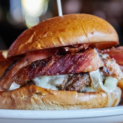 Hobnob Neighborhood Tavern