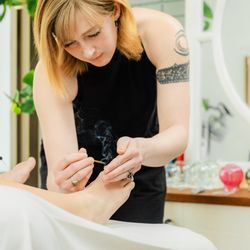 The Point Acupuncture & Holistic Medicine