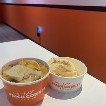 Peach Cobbler - HONEY APPLE COBBLER - Desserts Near Me - Memphis, Tennessee
