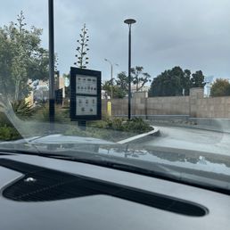 Drive thru Drive thru