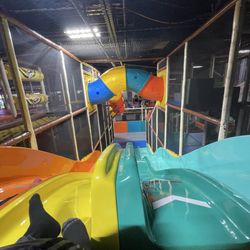 Kid Clubhouse - Multi Slides in play place