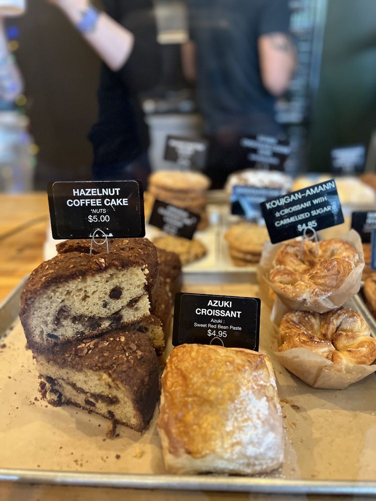 FRESH FLOURS Updated September 2024 216 Photos & 238 Reviews 6015