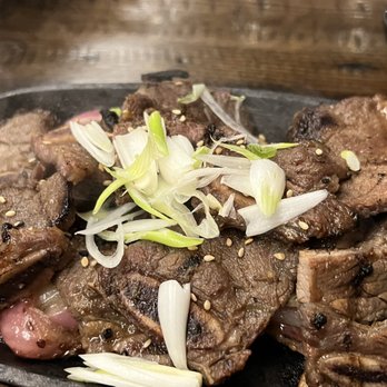 Boathouse Asian Eatery - beef and onions - Japanese Near Me - Rohnert Park, California Boathouse Asian Eatery - beef and onions - Japanese Near Me - Rohnert Park, California