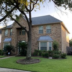 LC Construction - Beautiful home with a brand new Certainteed Landmark roof. Max Def Georgetown Grey is the color