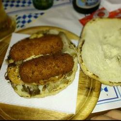 Kokorit - Panino con porchetta di ariccia, crocché, funghi e scamorza