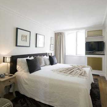 Ville Et Village - A lovely bedroom in PA013, one of our vacation rentals in Paris. - Vacation Rental Agents Near Me - Berkeley, California Ville Et Village - A lovely bedroom in PA013, one of our vacation rentals in Paris. - Vacation Rental Agents Near Me - Berkeley, California