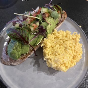 Kaffee Kamiel - Avocado toast with eggs - Cafes Near Me - Bruges, VWV