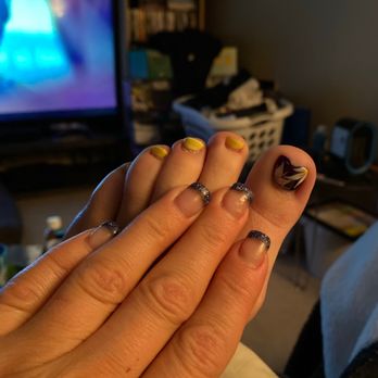 Elite Nail Bar - This was a rebase to match the toes because I didn't need toes redone. - Nail Salons Near Me - Arvada, Colorado