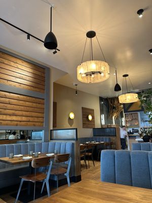 Altamirano Restaurant & Bar by null
