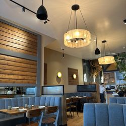 Altamirano Restaurant & Bar
