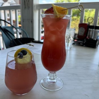 Another Broken Egg Cafe - Lemon Blueberry Mimosa and Abe Cyclone - Cafes Near Me - Atlanta, Georgia Another Broken Egg Cafe - Lemon Blueberry Mimosa and Abe Cyclone - Cafes Near Me - Atlanta, Georgia