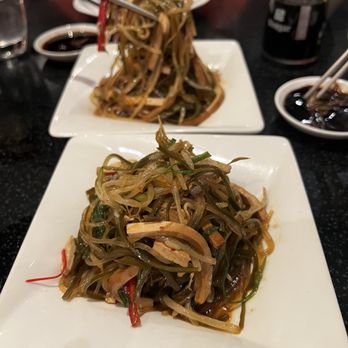 Din Tai Fung - Seaweed & Beancurd Salad - Taiwanese Near Me - Arcadia, California Din Tai Fung - Seaweed & Beancurd Salad - Taiwanese Near Me - Arcadia, California