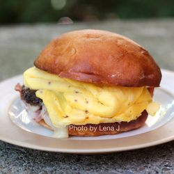 The Jefferson Market - Ham & Egg Breakfast Sandwich ($12.50) - good, I like the inclusion of mushrooms. Ham is quite salty.