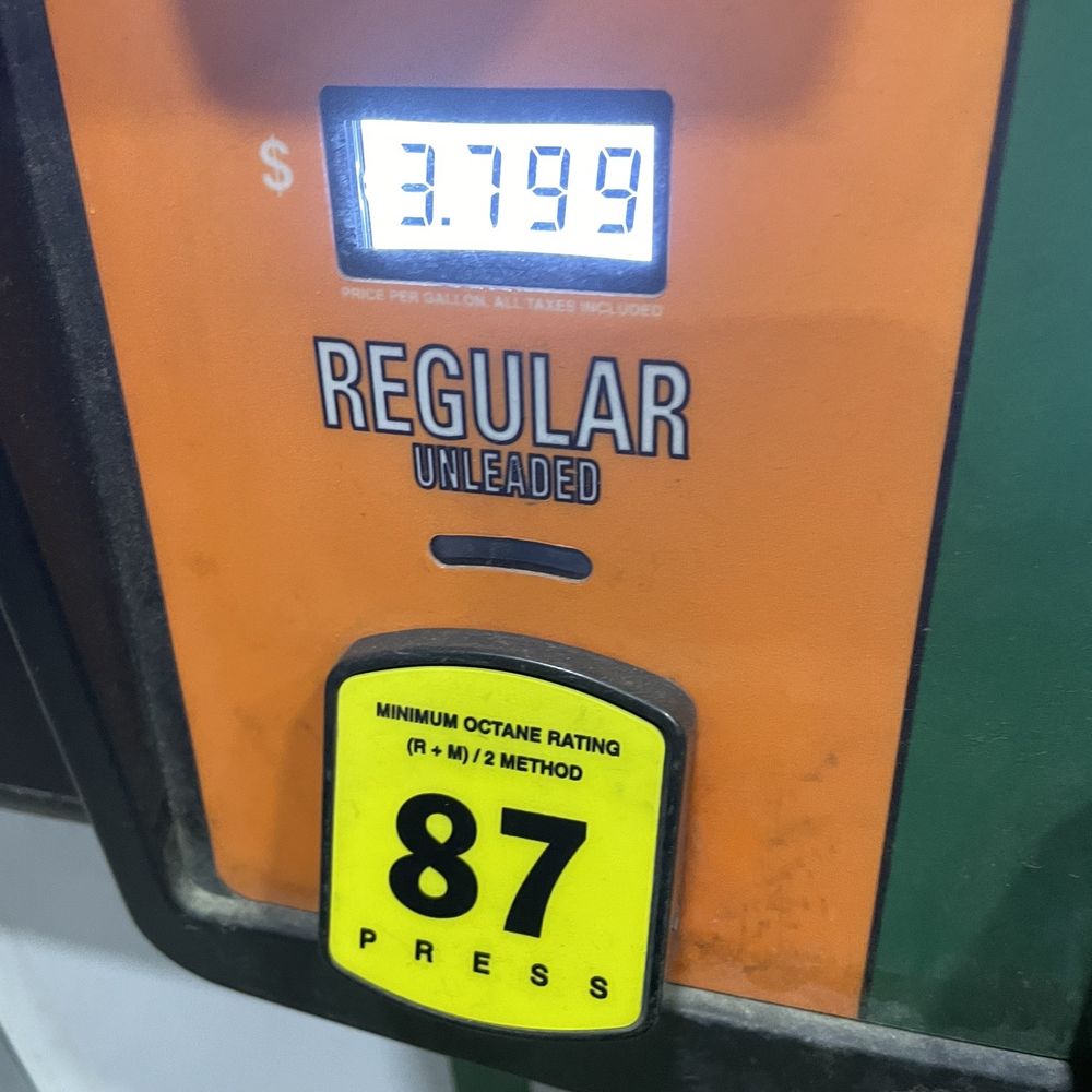 7-Eleven - a gas pump at a gas station - Convenience Stores Near Me - Woodbridge, Virginia 7-Eleven - a gas pump at a gas station - Convenience Stores Near Me - Woodbridge, Virginia