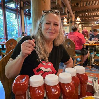 Whispering Canyon Cafe - Mother in law with ketchup - Barbeque Near Me - Lake Buena Vista, Florida