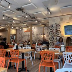 Bonjour French Bakery Café - Dining area