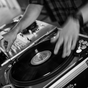 Talking Walls on Yelp