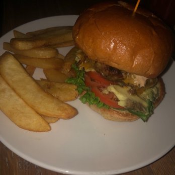 Cornwall's - California Burger - Pubs Near Me - Boston, Massachusetts