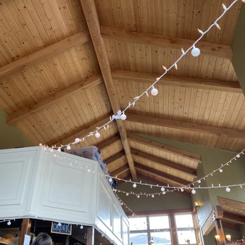 Insomnia Coffee - The interior with the pretty string lights - Coffee & Tea Near Me - Cannon Beach, Oregon