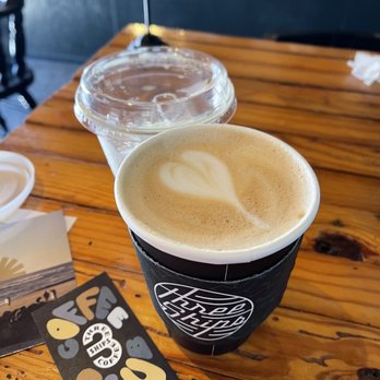 Three Ships Coffee Roasters - Hot latte - Coffee & Tea Near Me - Virginia Beach, Virginia