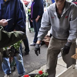 Ace Hardware - 2010 Planting Days - Store Owner Dean