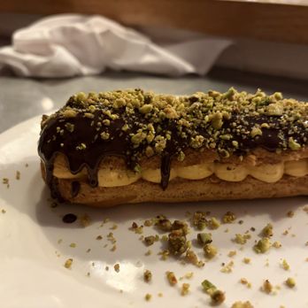 Elma - Eclair - Italian Near Me - Philadelphia, Pennsylvania