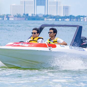 Jungle Tour Adventure Cancun - Guests driving their own speedboat through the clear waters of Cancun, enjoying both the control and the scenery. - Snorkeling Near Me - Cancún, ROO Jungle Tour Adventure Cancun - Guests driving their own speedboat through the clear waters of Cancun, enjoying both the control and the scenery. - Snorkeling Near Me - Cancún, ROO