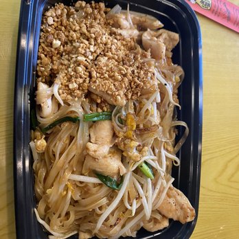Thai Dish - Chicken pad Thai - Thai Near Me - Boston, Massachusetts
