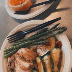 Brown Bag - Chicken Breast with Grilles Asparagus and Veggies, Kids quesadillas with fruit bowl