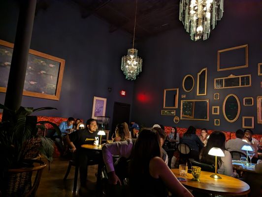 Mèo Restaurant & Bar by null