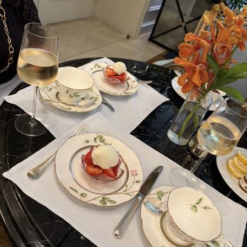 The Living Room - Strawberries and cream to start with - Tea Rooms Near Me - Beverly Hills, California The Living Room - Strawberries and cream to start with - Tea Rooms Near Me - Beverly Hills, California