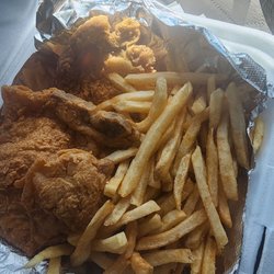 DC Wings and BBQ - Pork chop lunch special