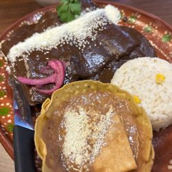 Cafe San Blas - Si tienes la oportunidad de probar este platillo, Enmoladas no la dejes pasar... tiene un sabor tradicional delicioso!!
