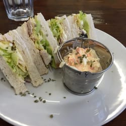 Lilliput Cafe - Lunchtime!