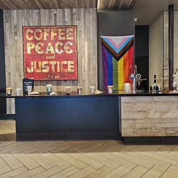 Starbucks - Pick up counter - Coffee & Tea Near Me - Austin, Texas