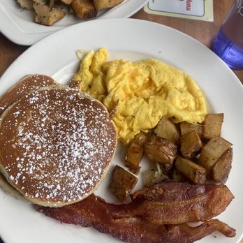 Jam 'n Honey - 2 x 2 x 2  Gluten-Free Buttermilk Pancakes - Breakfast & Brunch Near Me - Chicago, Illinois