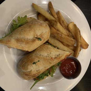 Park Tavern - Veggie sandwich - New American Near Me - El Paso, Texas Park Tavern - Veggie sandwich - New American Near Me - El Paso, Texas