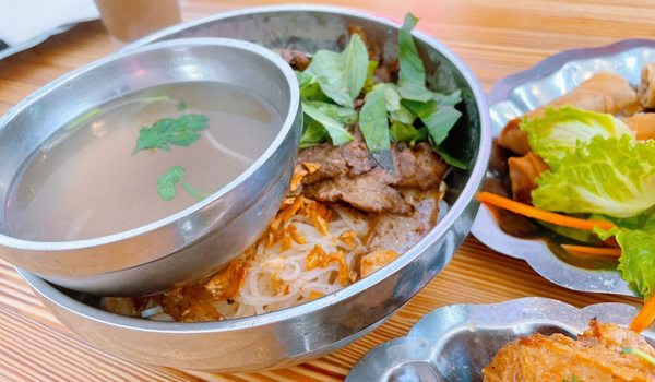 Pho Bac Súp Shop by null