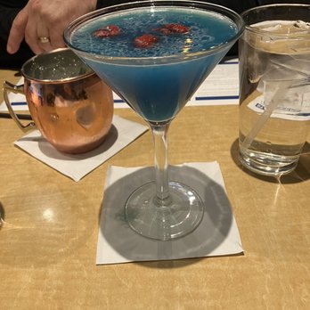 Kona Grill - Gilbert - Electric Lemonade (in blue) & Moscow Mule - Sushi Bars Near Me - Gilbert, Arizona