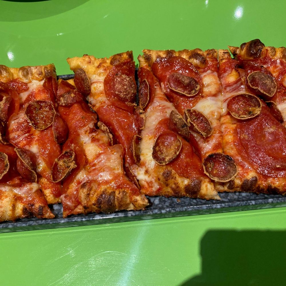 Dave & Buster's Schaumburg - pepperoni and sausage pizza - Sports Bars Near Me - Schaumburg, Illinois Dave & Buster's Schaumburg - pepperoni and sausage pizza - Sports Bars Near Me - Schaumburg, Illinois