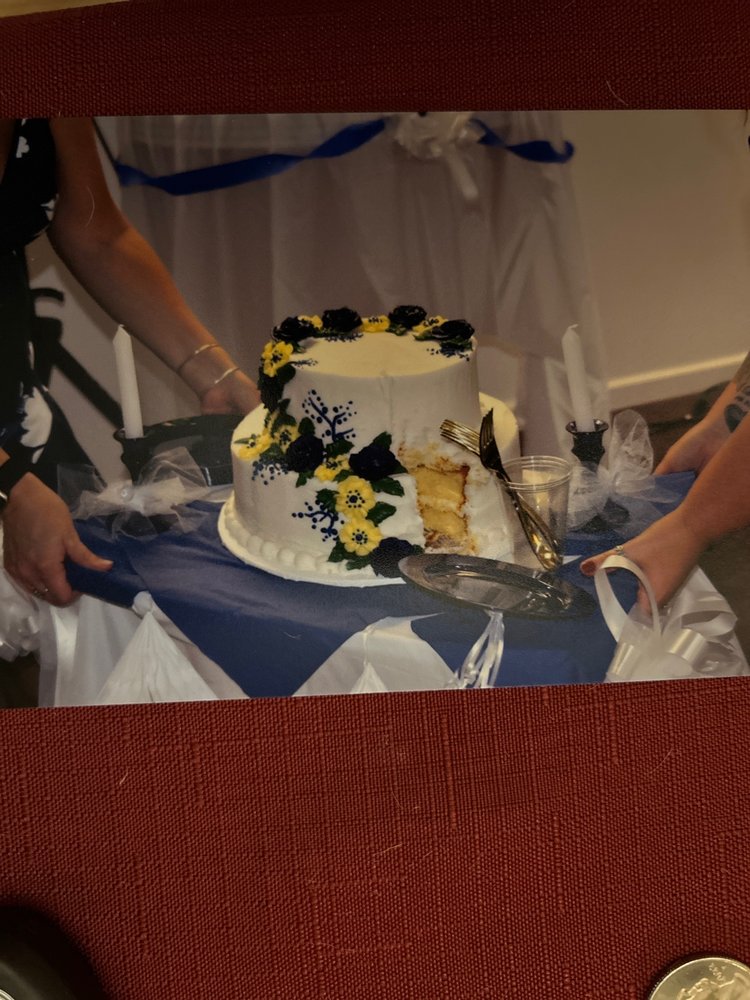 PASTRY BOX 33 Photos & 37 Reviews 3 Man Mar Dr, Plainville