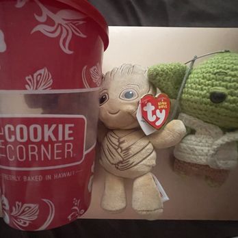 The Cookie Corner - large cup of cookies - Desserts Near Me - Honolulu, Hawaii The Cookie Corner - large cup of cookies - Desserts Near Me - Honolulu, Hawaii