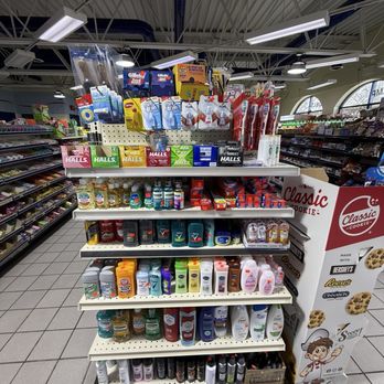 Marathon - Have a bunch of small essential things for travel - Gas Stations Near Me - Rolling Mdws, Illinois