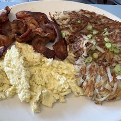 Two J’s Cafe Featuring Bear’s Pie Factory - Breakfast with bacon